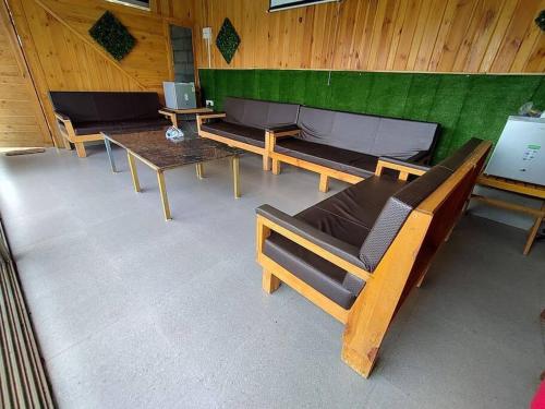 Stay Leisurely By The Foothills 7BHK Pawna Lake — 4-Star Luxury Hotel in Lonavla, India