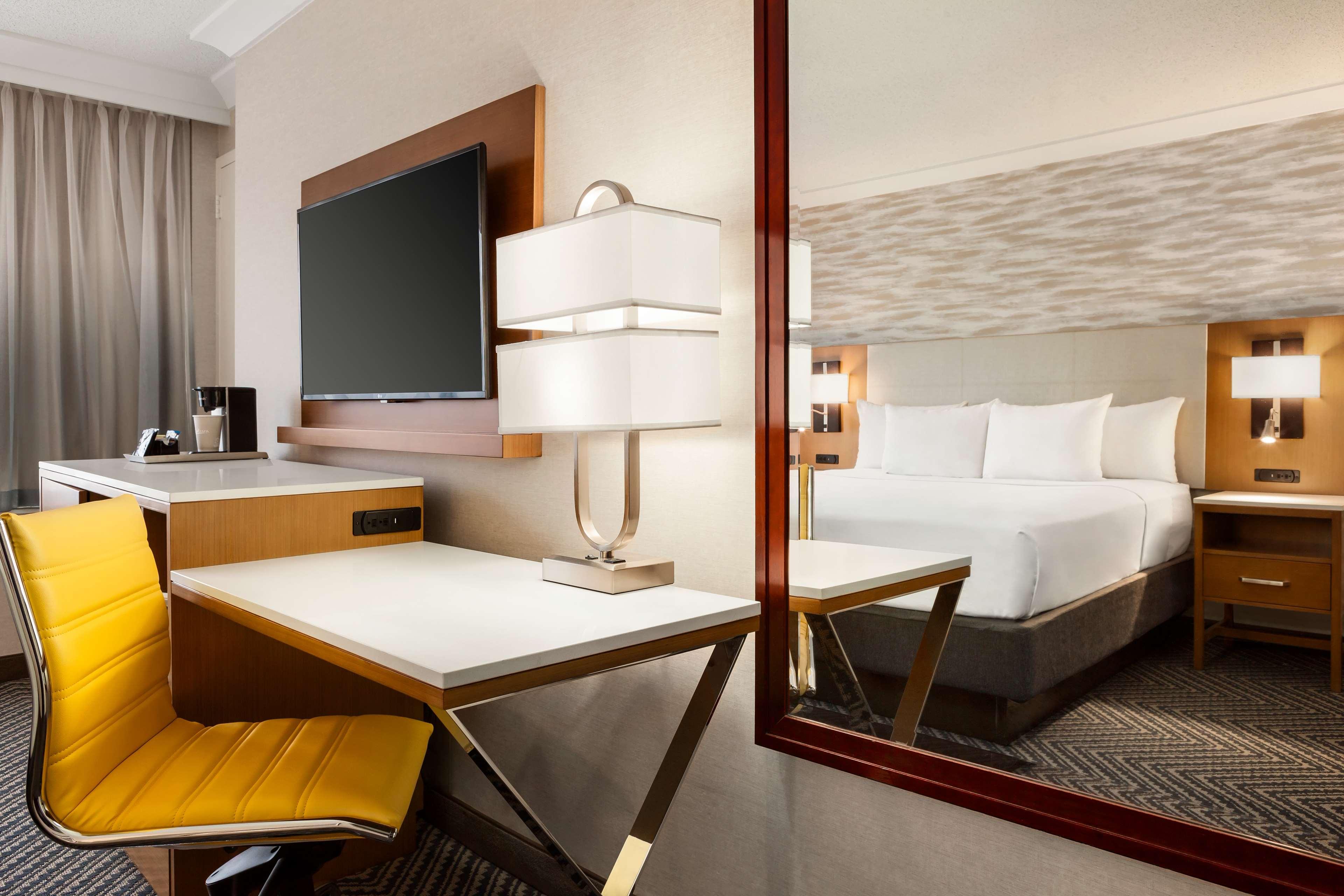 Radisson Hotel Baltimore Downtown Inner Harbor - photo 14
