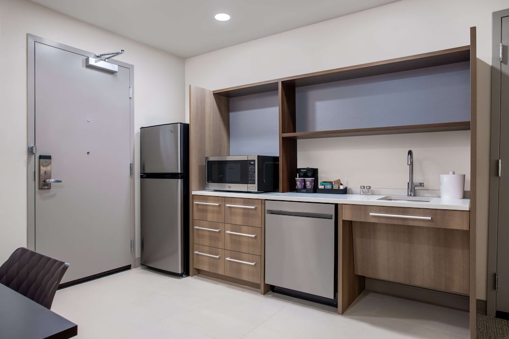Home2 Suites by Hilton Calhoun - photo 11