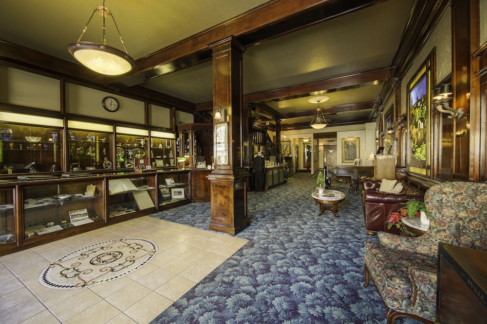 Historic Cary House Hotel - photo 27