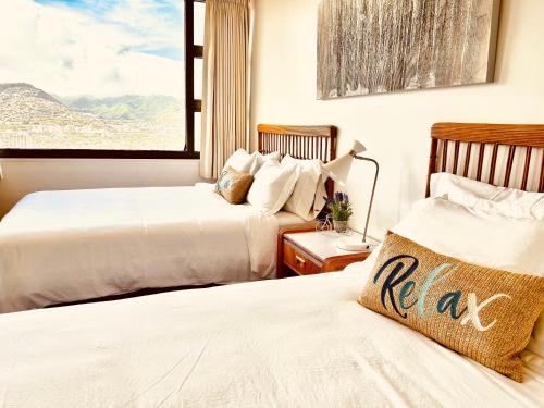 Beautiful 18th Floor with Panoramic Ocean Views 1 Block to Beach Free Parking & Wifi - photo 3