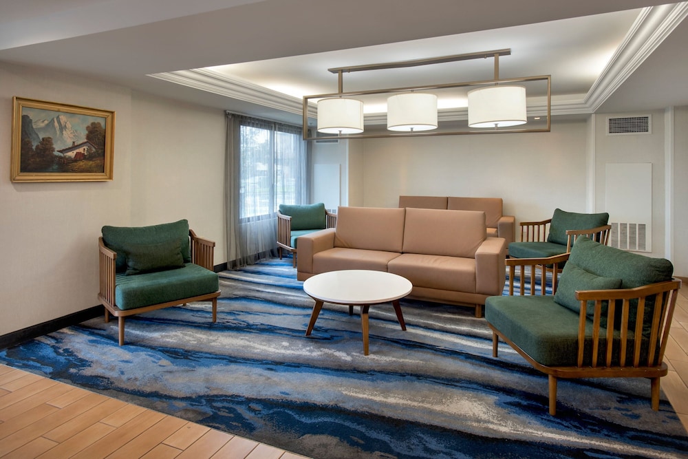 Fairfield Inn by Marriott Rochester Airport - photo 3