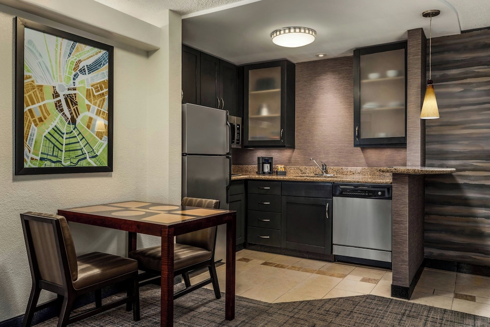 Residence Inn Marriott Chester - photo 11