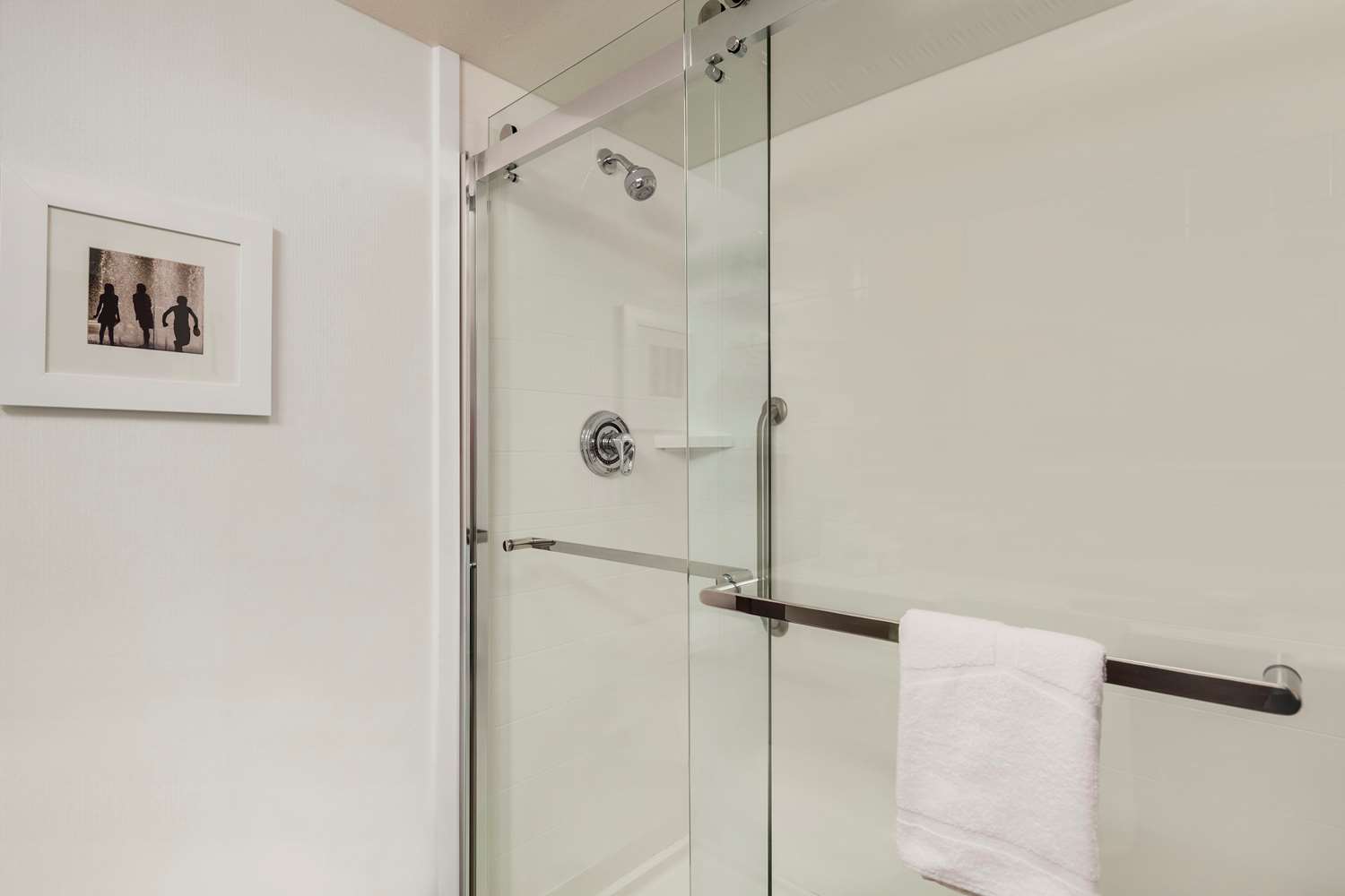 Hampton Inn & Suites Seattle North Lynnwood - photo 32