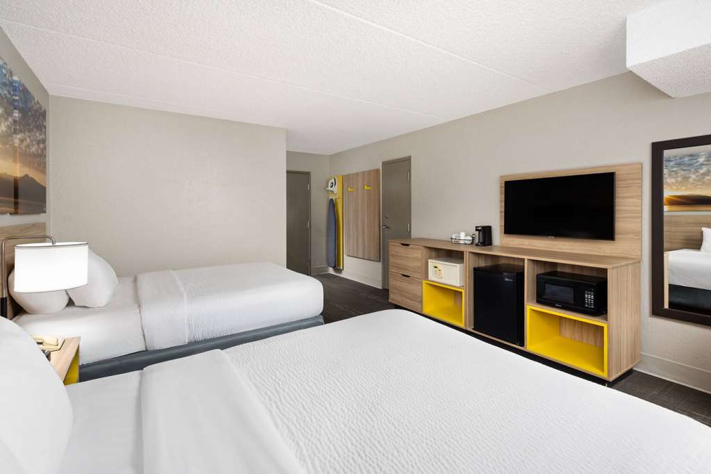 Days Inn & Suites by Wyndham Bozeman - photo 12