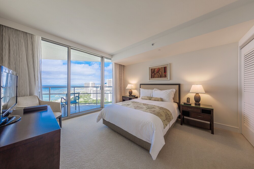 Gaia Hawaii at Trump Waikiki Hotel - photo 14