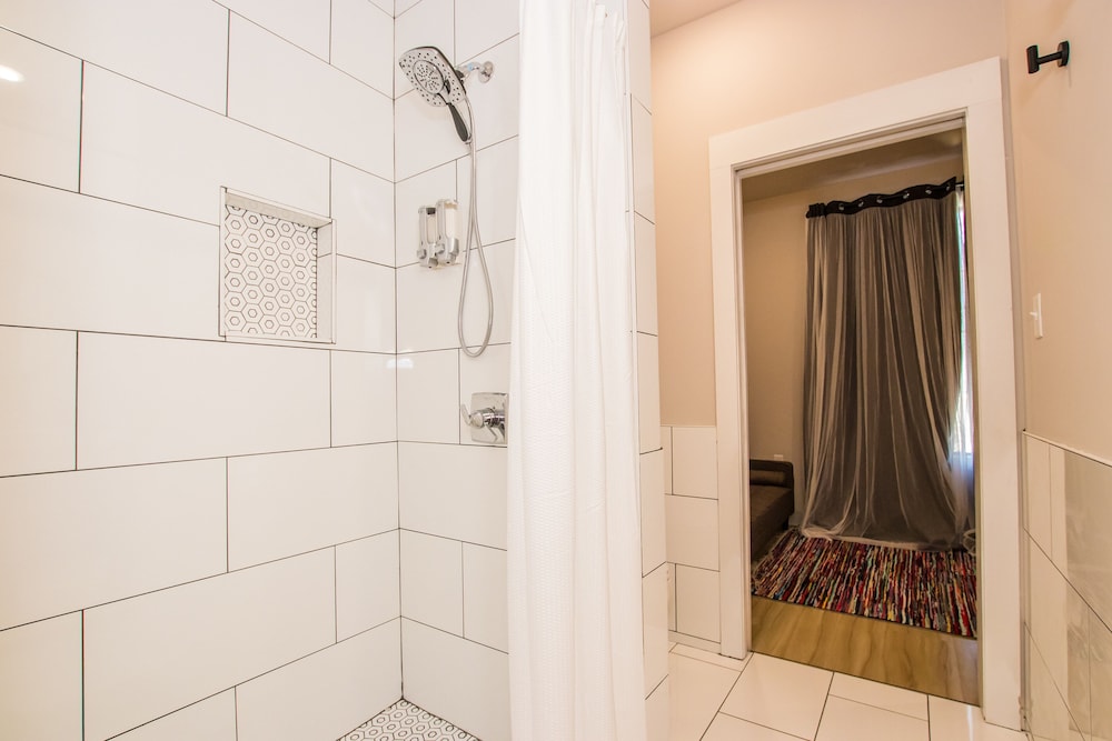 The Hotel at Huntington Square - photo 101