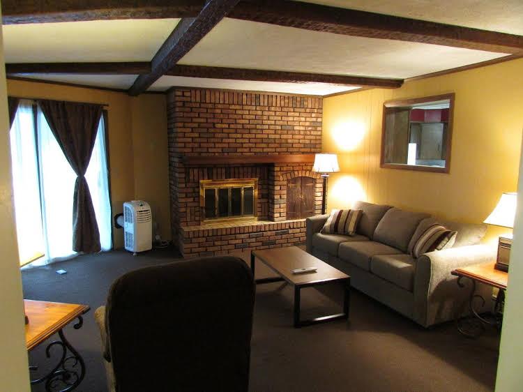 The Lake George Inn - photo 17