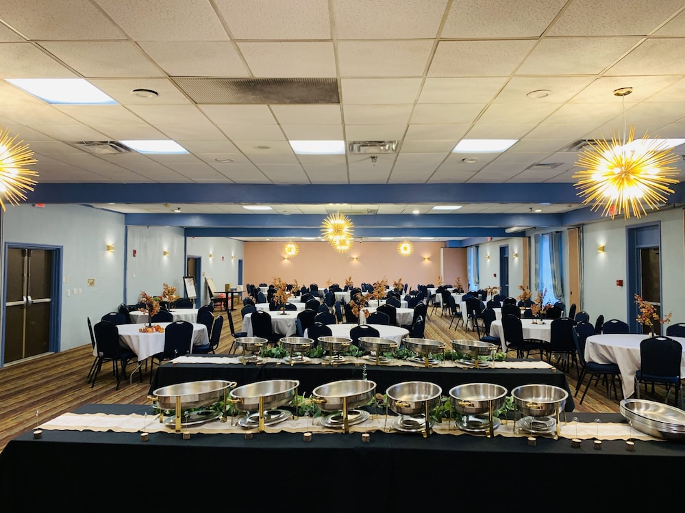 Albany Airport Inn - photo 23
