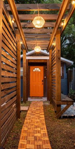 Luxury 5 BR House Tampa Downtown with Cottage — 4-Star Luxury Hotel in Tampa, United States