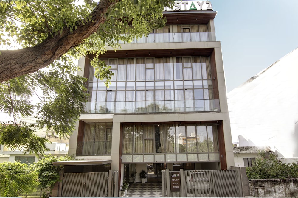 Saltstayz Select Unitech Cyber Park in Gurgaon, India