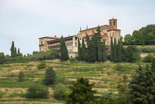 Residence Franciacorta — 4-Star Luxury Hotel in Rovato, Italy