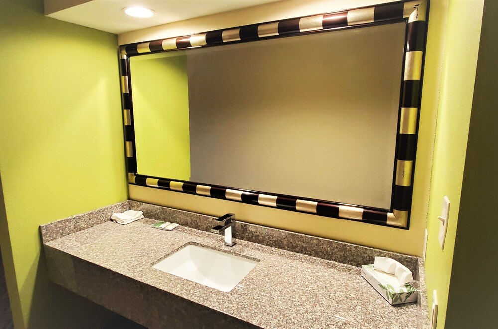 Travel Inn & Suites Sikeston Miner - photo 36