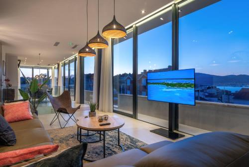 Penthouse Majestic — 4-Star Luxury Hotel in Okrug Gornji, Croatia