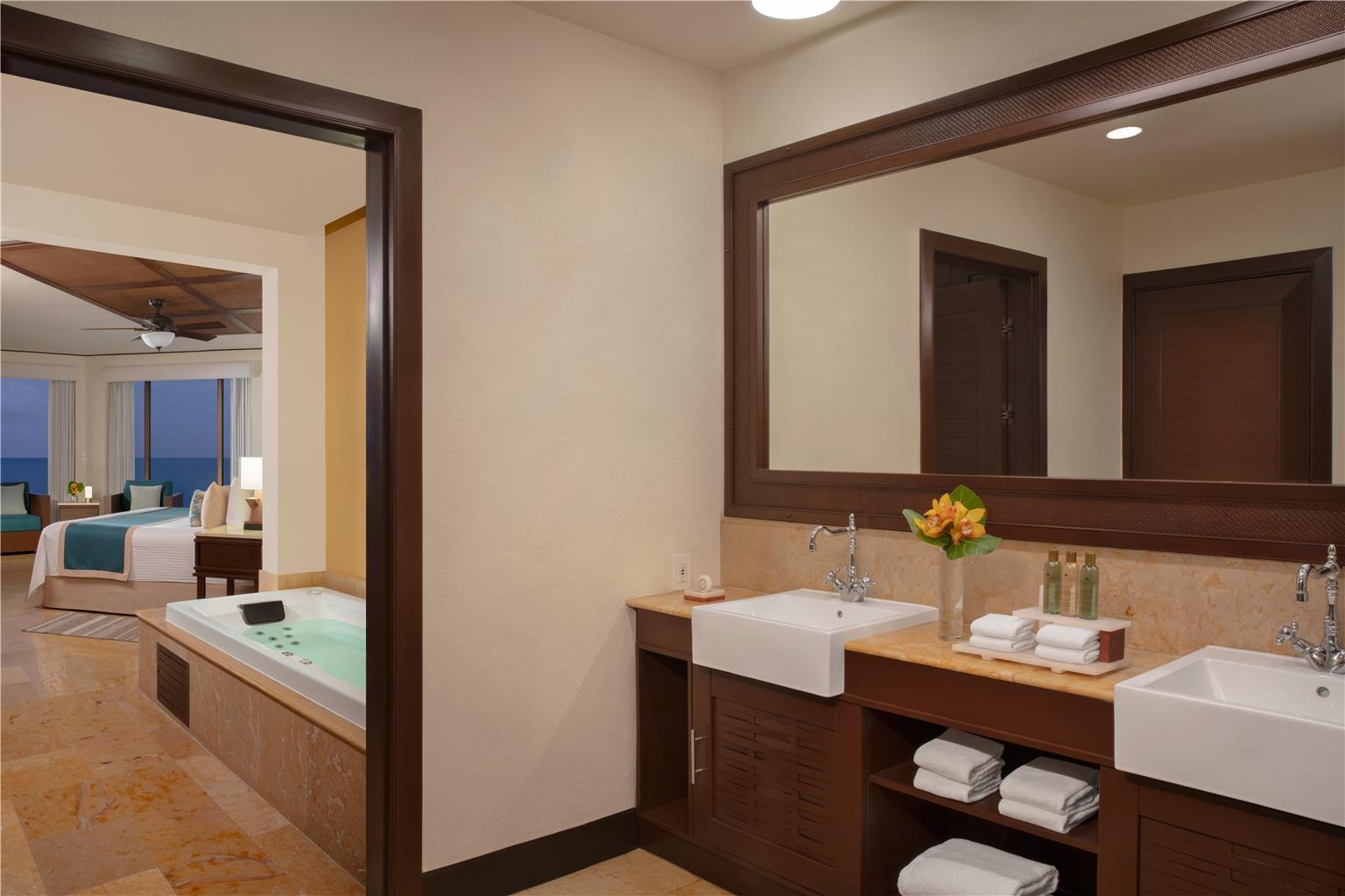 Guest room