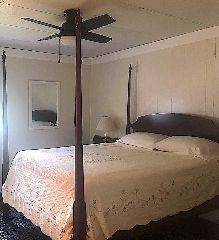 Cannon Hill Inn - photo 19