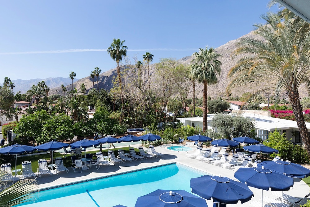 Holiday House Palm Springs - featured photo