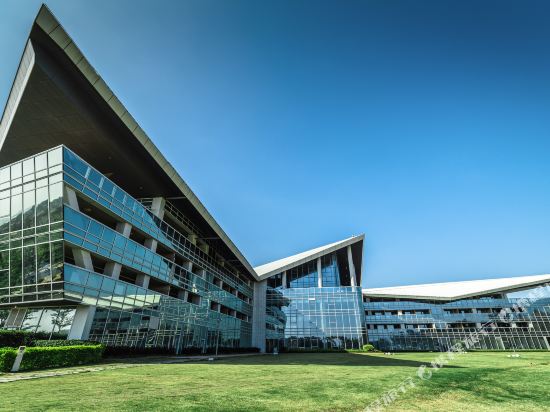 Xiangshan Bay Holiday Hotel in Sui'an, People's Republic of China