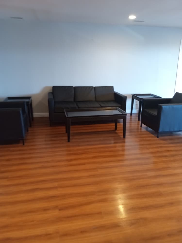 Motel 6 Cameron - photo 4