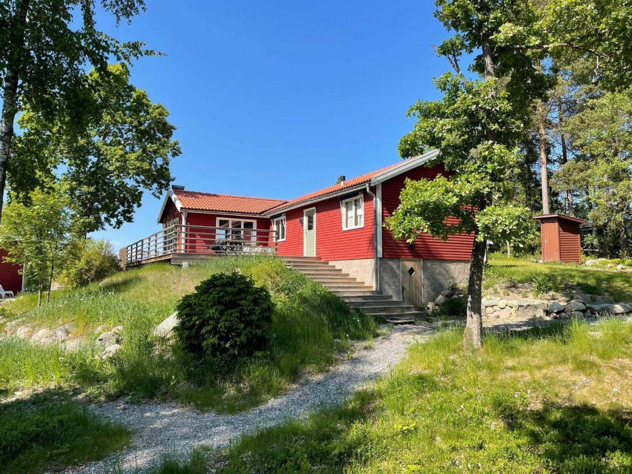 6 person holiday home in ÅKERSBERGA By Traum — 4-Star Luxury Hotel in Akersberga, Sweden