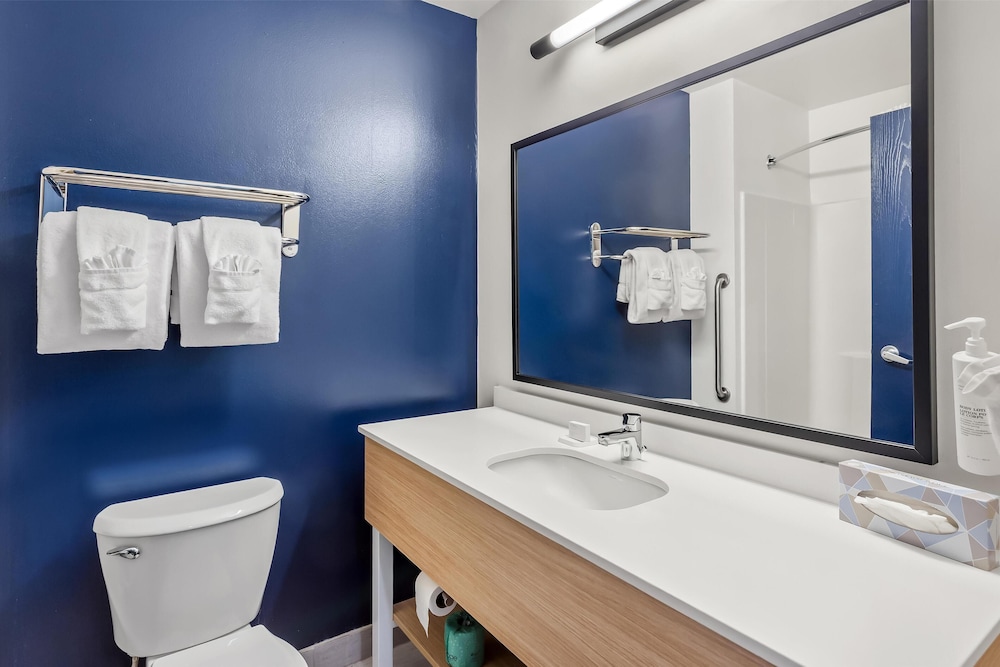 Spark by Hilton Oak Forest - photo 38
