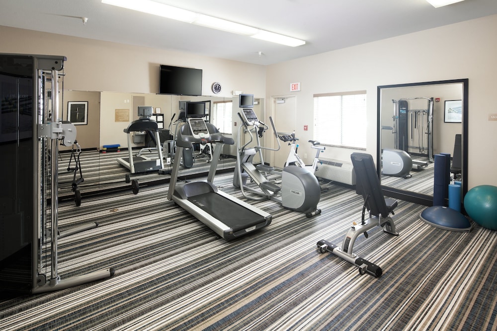 Candlewood Suites Bellevue by IHG - photo 23