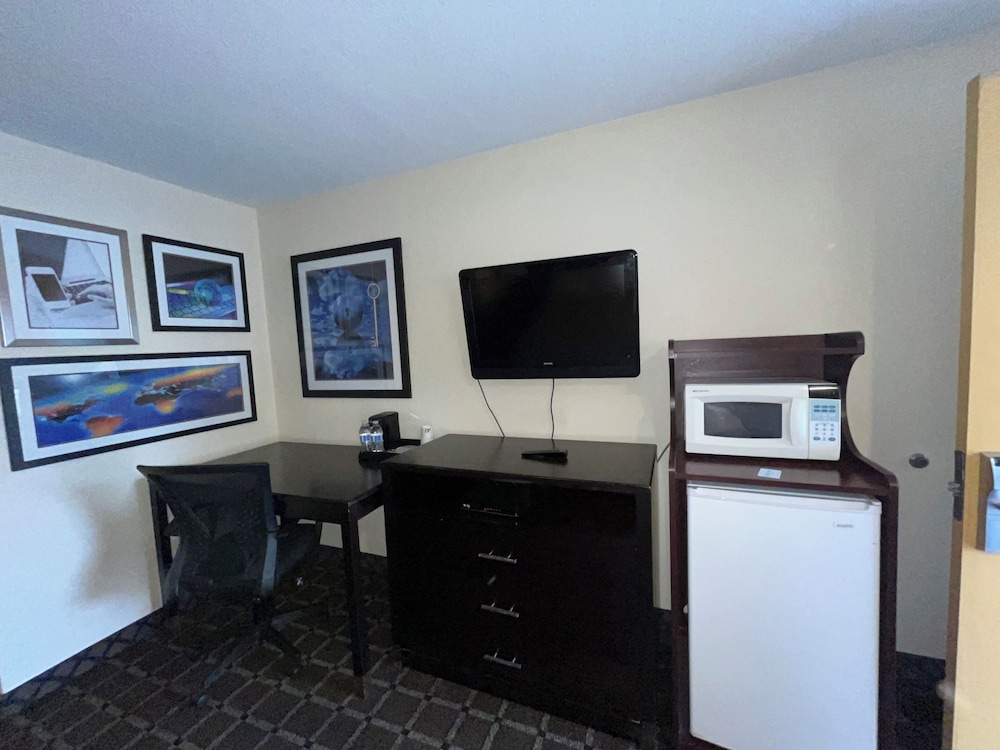 Oregon Trail Inn and Suites - photo 7
