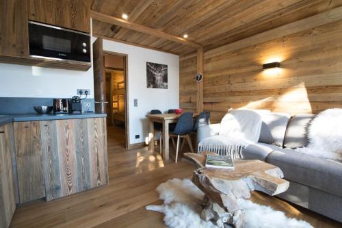 Les Brigues Appartement avec vue sur la montagne et accès aux pistes — 4-Star Luxury Hotel in Courchevel, France