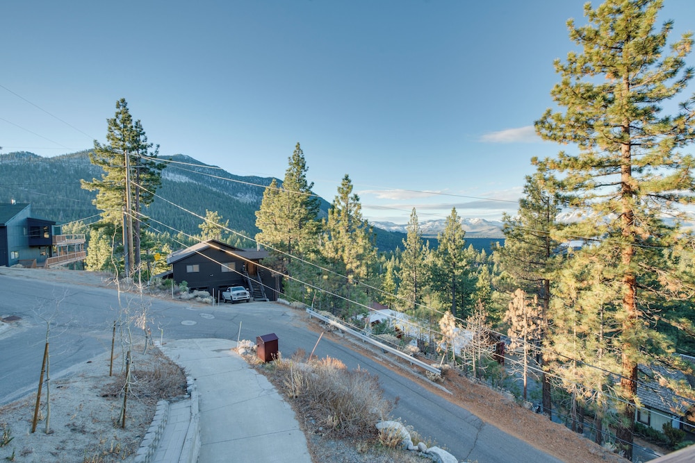 Stateline Mountain Cabin: 3 Mi to Heavenly Resort - photo 18