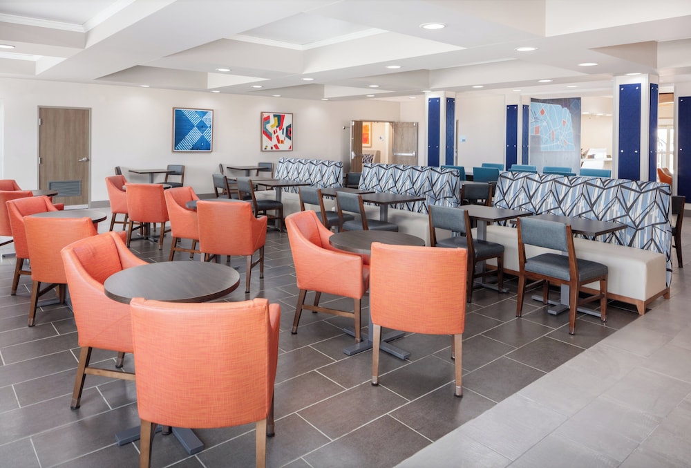 Holiday Inn Express Kearney by IHG - photo 40