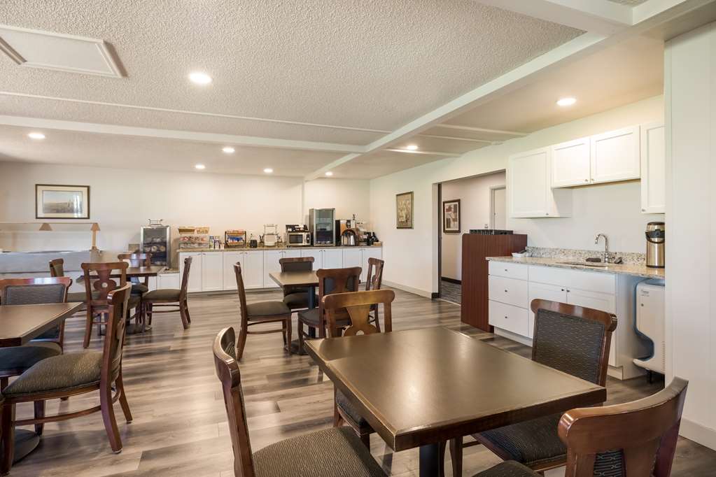 SureStay Hotel by Best Western Thomson - photo 7
