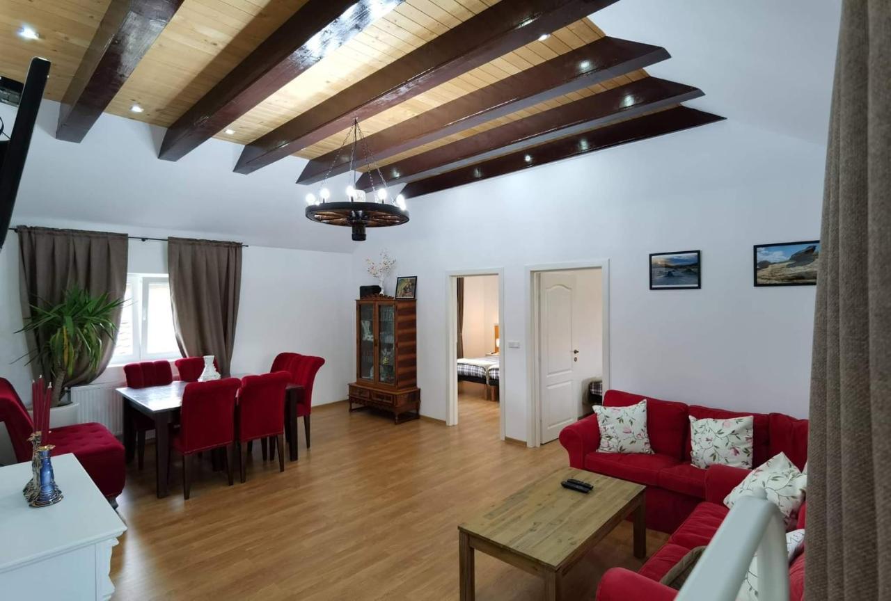 Apartament 2 Camere Casa Divertis — 4-Star Luxury Hotel in Buzau, Romania