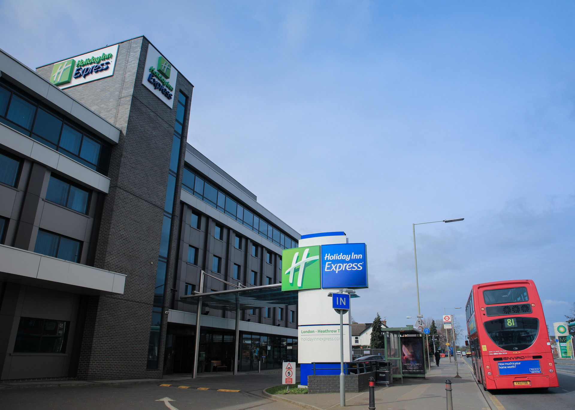 Holiday Inn Express London Heathrow T5 By Ihg — Slough