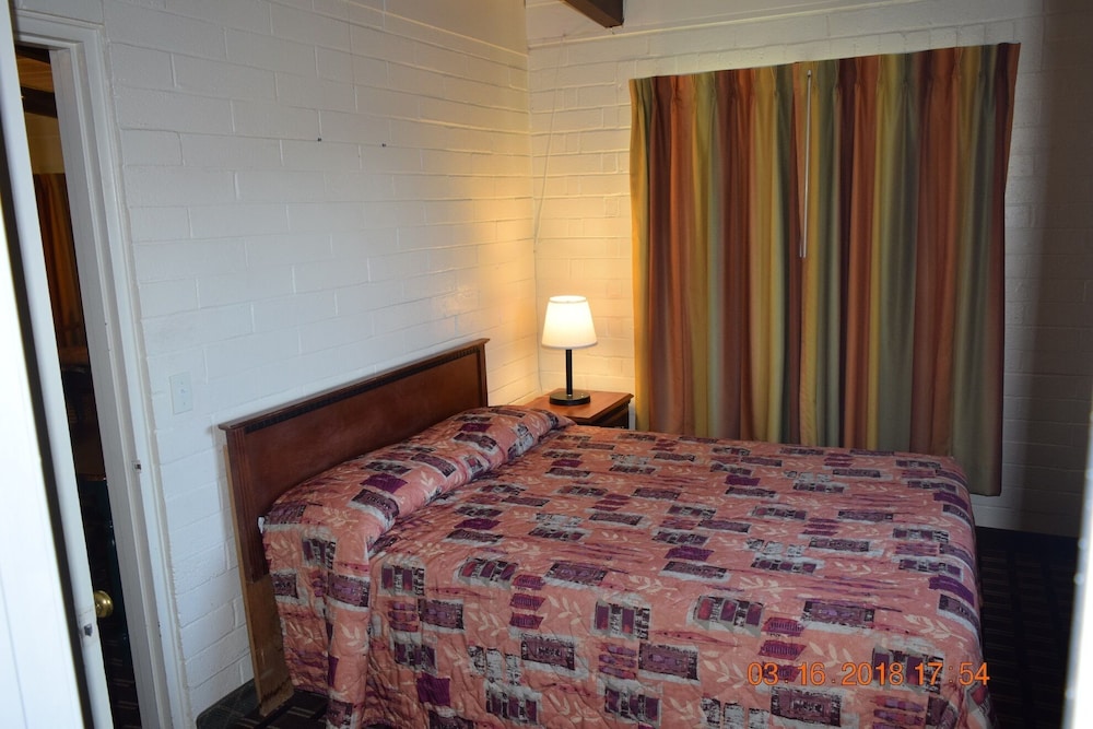 Stanlunds Inn And Suites - photo 13