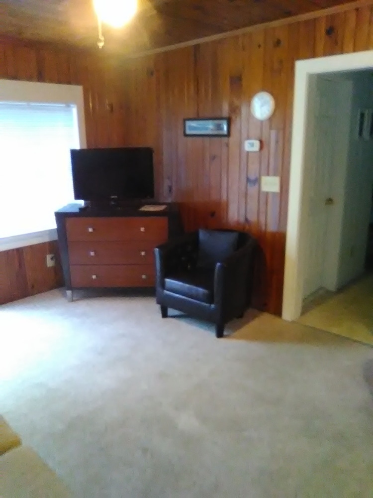 High Tide Motel - photo 20