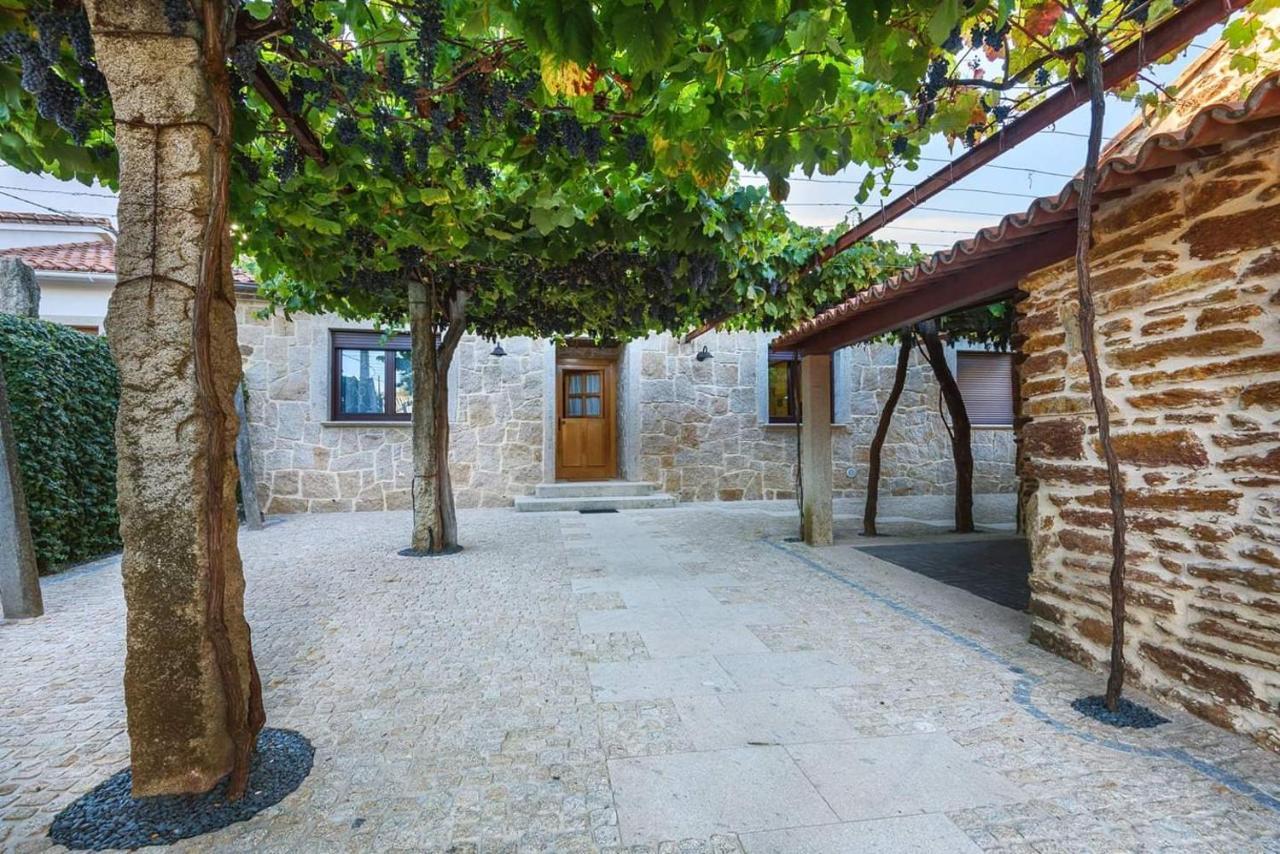 Casa Velha — 4-Star Luxury Hotel in Tomino, Spain