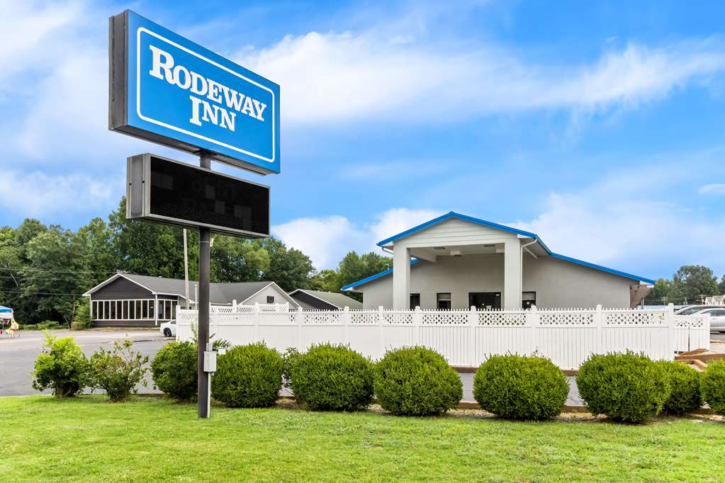 Rodeway Inn Lexington West — Lexington
