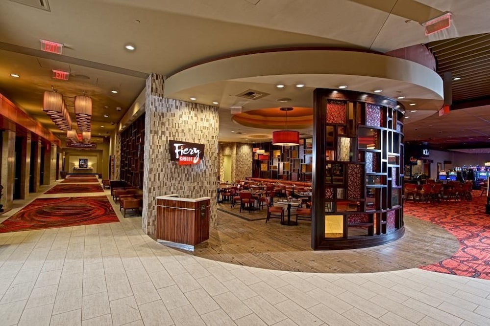Osage Casino and Hotel Skiatook - photo 16