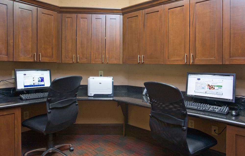 Hampton Inn & Suites New Braunfels - photo 18
