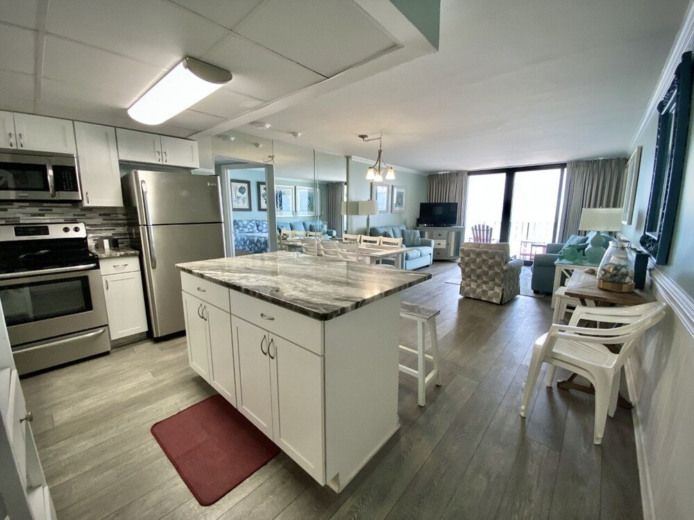 Royal Garden Resort 201 3 Bedroom Condo by RedAwning - photo 11