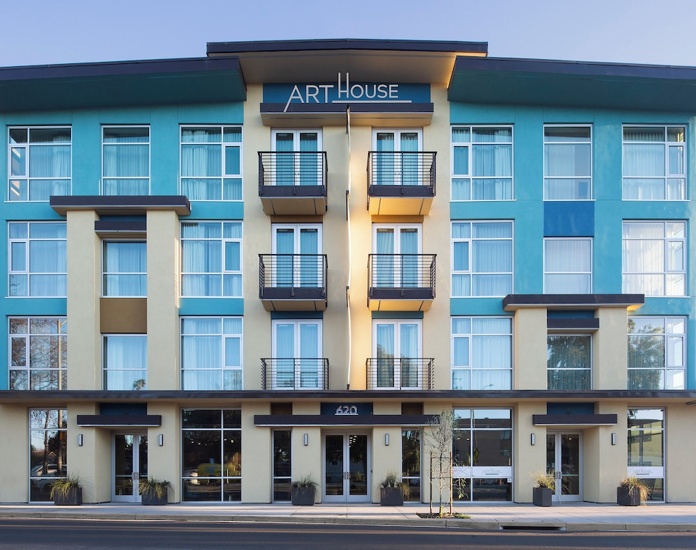 Art House Hotel - photo 37