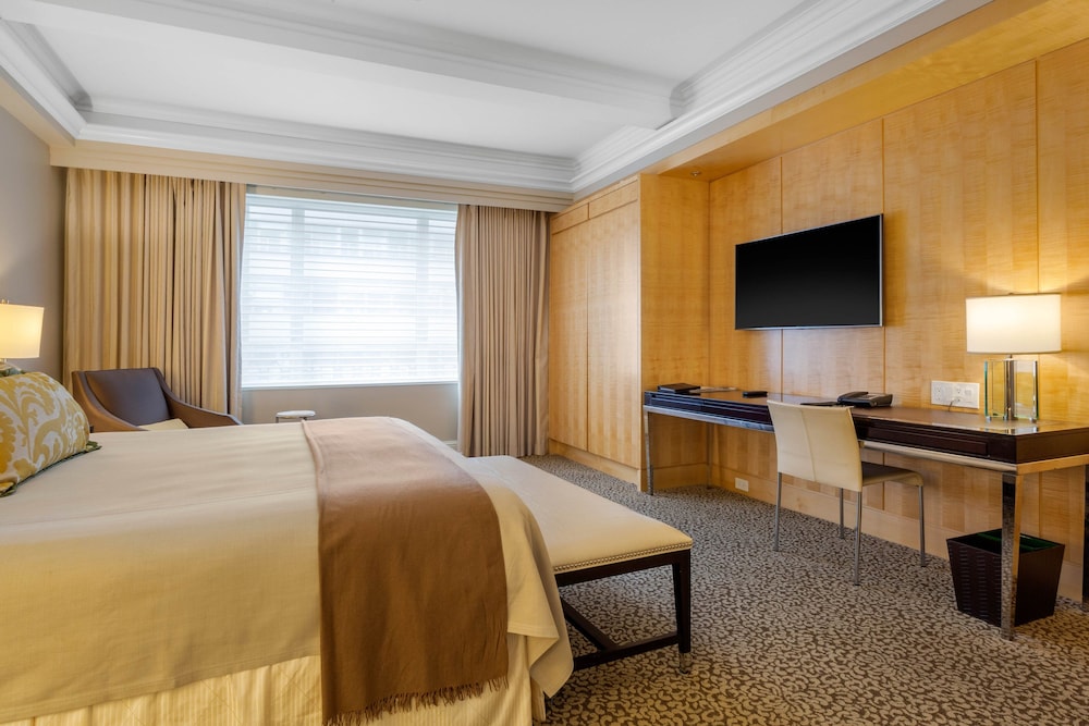 Omni Berkshire Place - photo 23