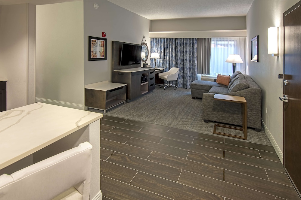 Hampton Inn & Suites Fairfield - photo 11