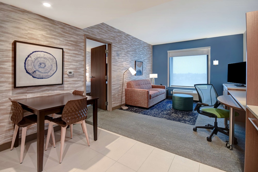 Home2 Suites by Hilton Troy - photo 18
