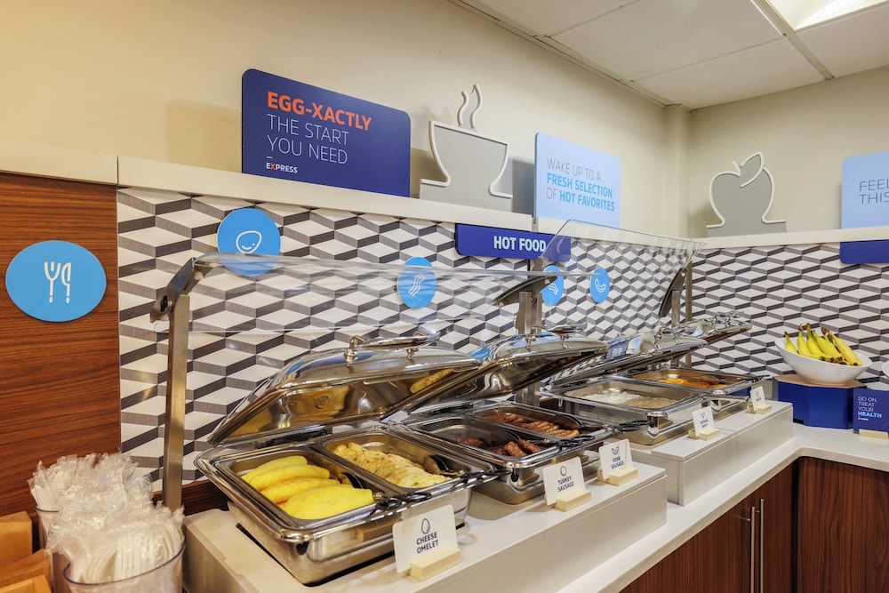 Holiday Inn Express Burlington by IHG - photo 59
