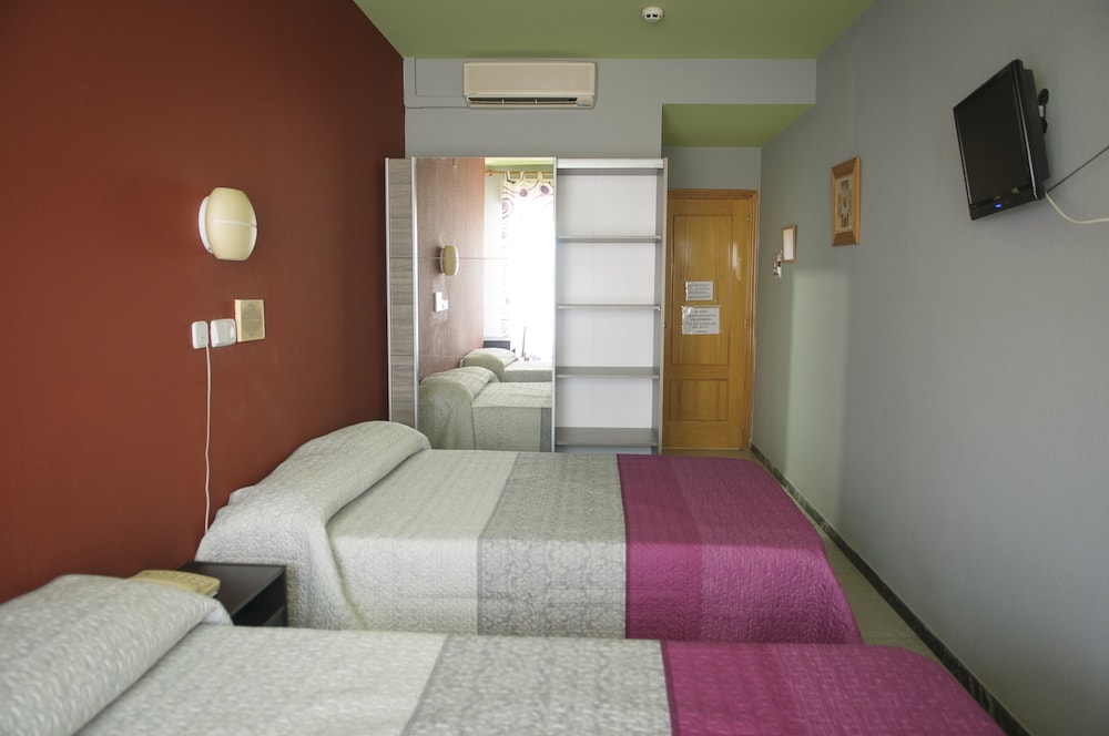 Hotel Lux Aljarafe — hotel in Mairena Del Aljarafe