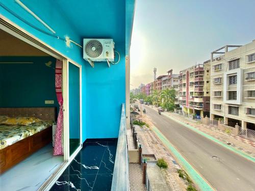 Colorful 3BHK Apartment Near Eco Park Newtown Kolkata — 4-Star Luxury Hotel in Kolkata, India