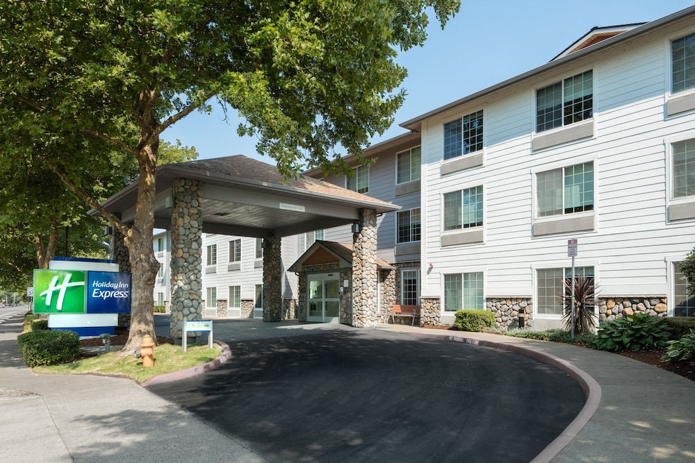 Holiday Inn Express Corvallis On the River by IHG - photo 54