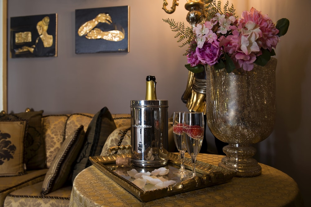 De Curtis Palace - carbon neutral hotel in Catania