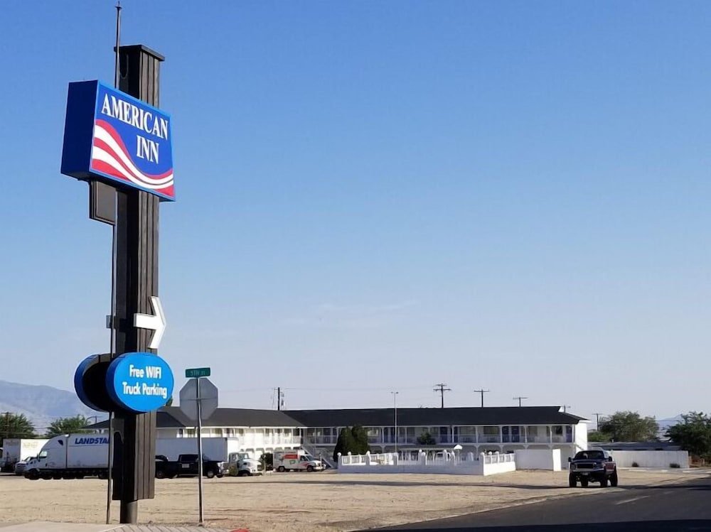 American Inn — Hawthorne